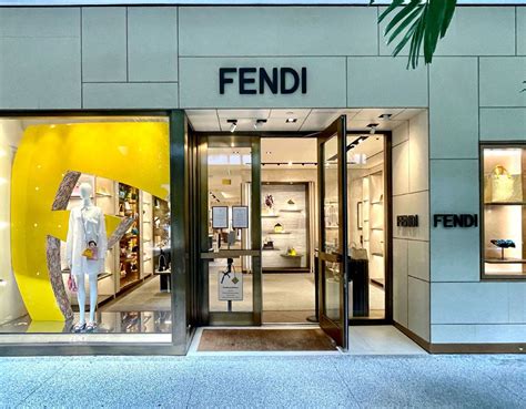 fendi sfilata airport|fendi stores in italy.